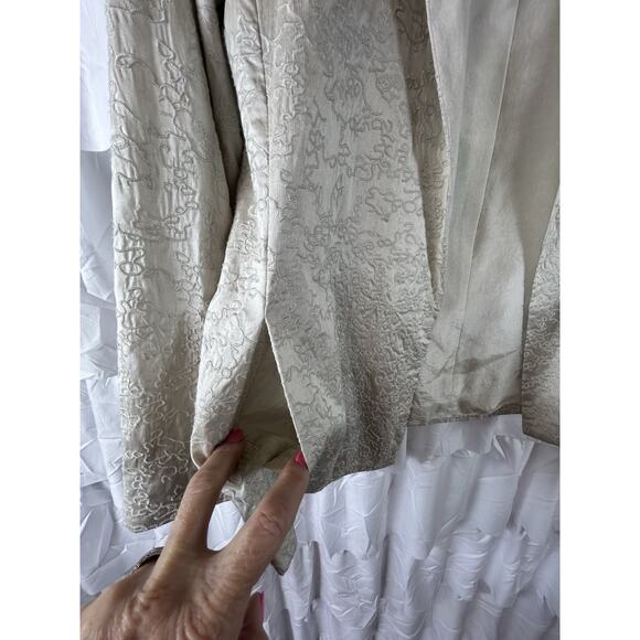 Eileen Fisher Blazer Small 100% silk cream Lightweight Jacket Quiet Luxury - Picture 4 of 6